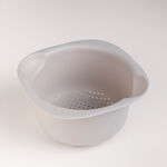 Alberto Set Of 3 Mixing Bowls W/ Non Skid Bottom image number 3