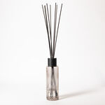 Oak wood & Blackcurrant diffuser with fiber sticks set 430ml image number 1