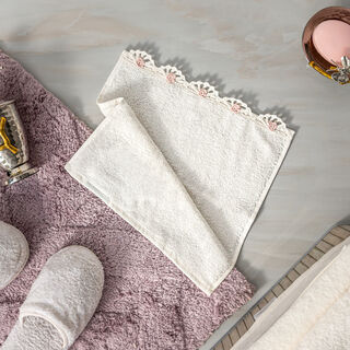 Crochet Border Face Towel White 100% Cotton 30*30 cm