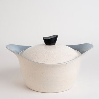 Lahoya white granite pot with lid