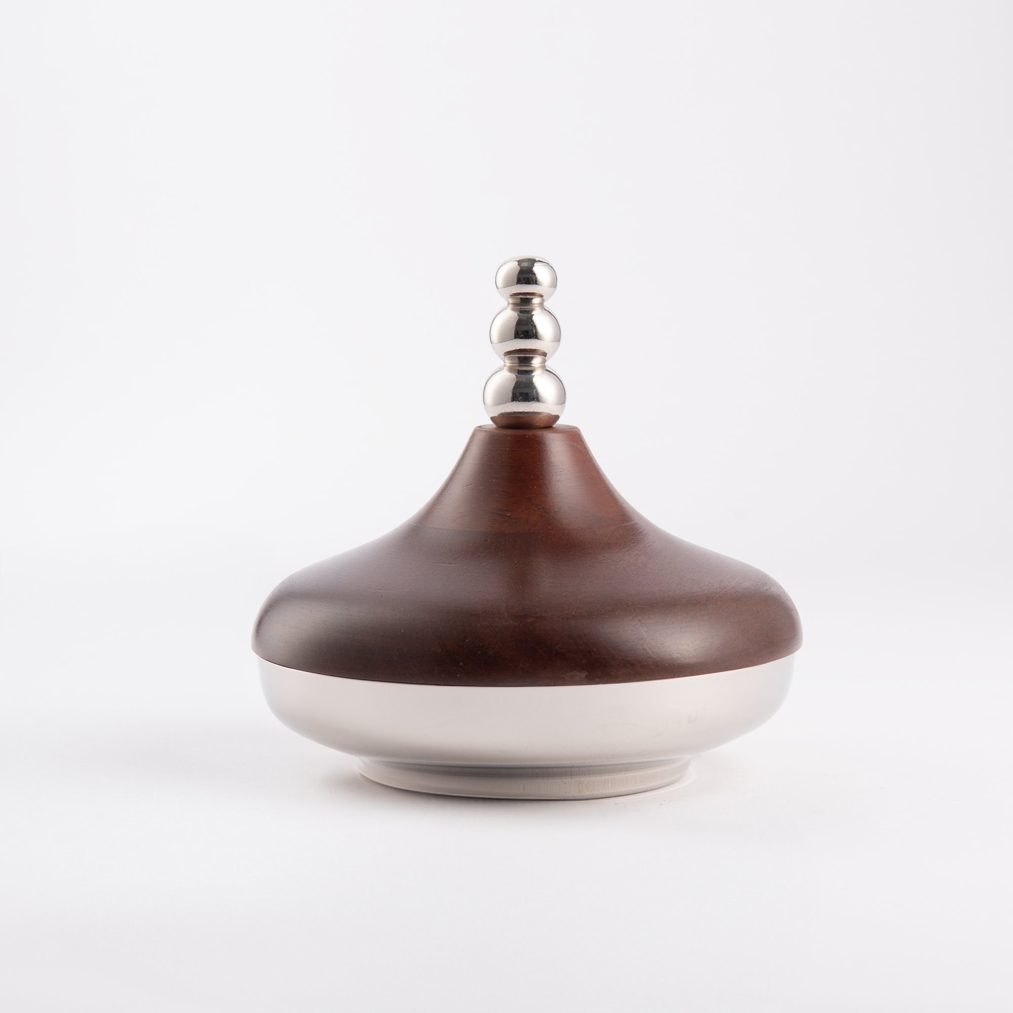 

Dates bowl with wooden lid 16*16*16 cm