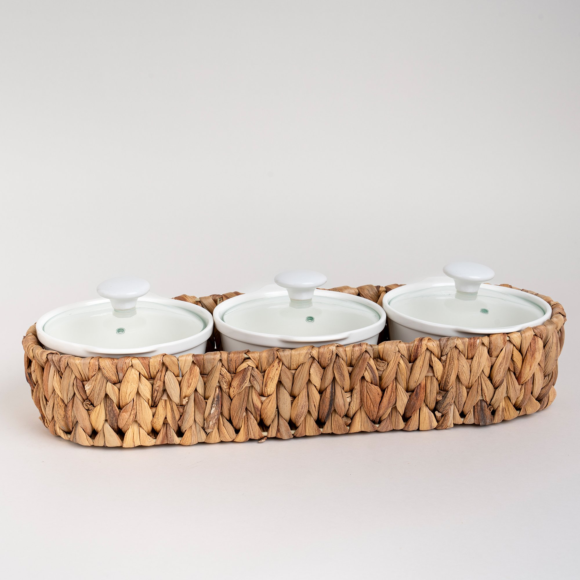 

Porcelain 3Pcs Round Casseroles With Lid And Rattan Basket